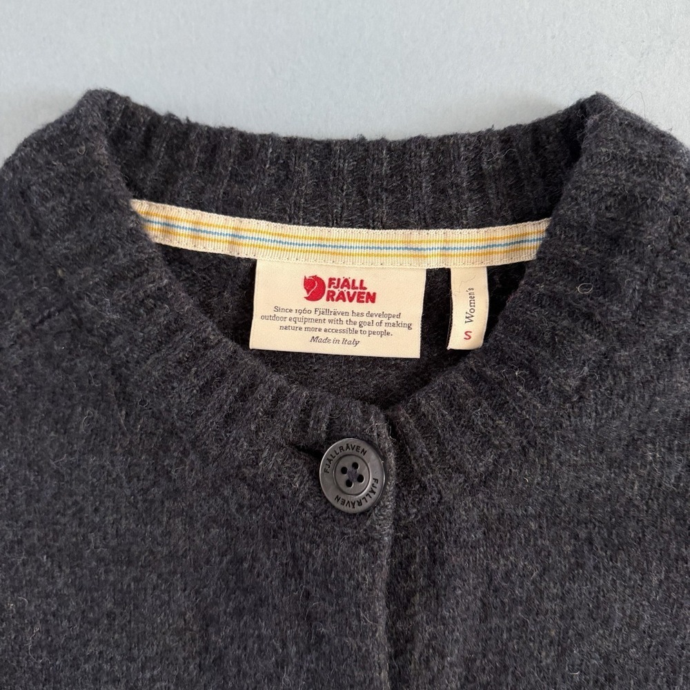 Fjallraven Greenland Re-Wool Cardigan Navy Blue Italian Wool Sweater - Picture 4 of 5